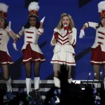 Madonna em São Petersburgo defende a comunidade gay